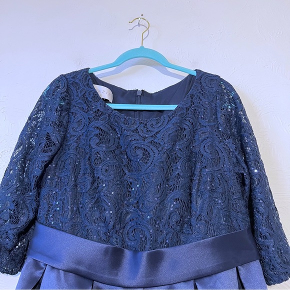 AZAZIE DELPHI MOTHER OF THE BRIDE DRESS Size 16 NWT - Picture 4 of 13